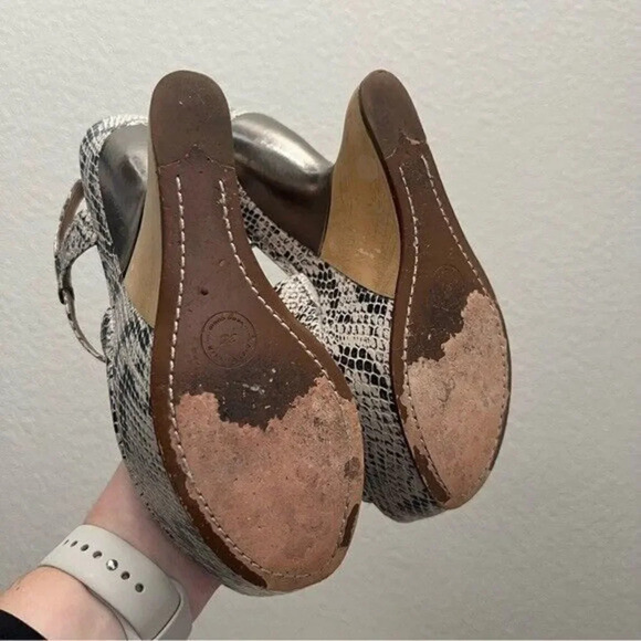 Anthropologie Liefsdottir Black & White Snake Print Wedge Sandals 7 - Picture 3 of 8